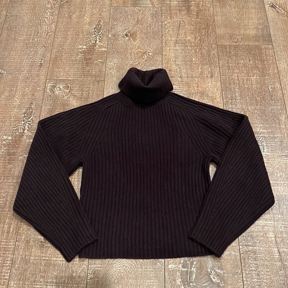 Vince Cashmere Burgundy Chunky Turtleneck Open Back Sweater Plum Wine - Picture 10 of 12